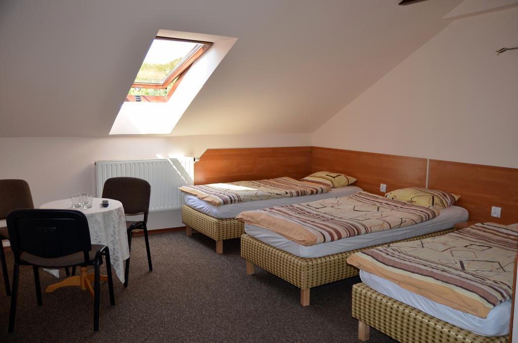 Bed and Breakfast Lesny Zakatek à Smardzewice Extérieur photo